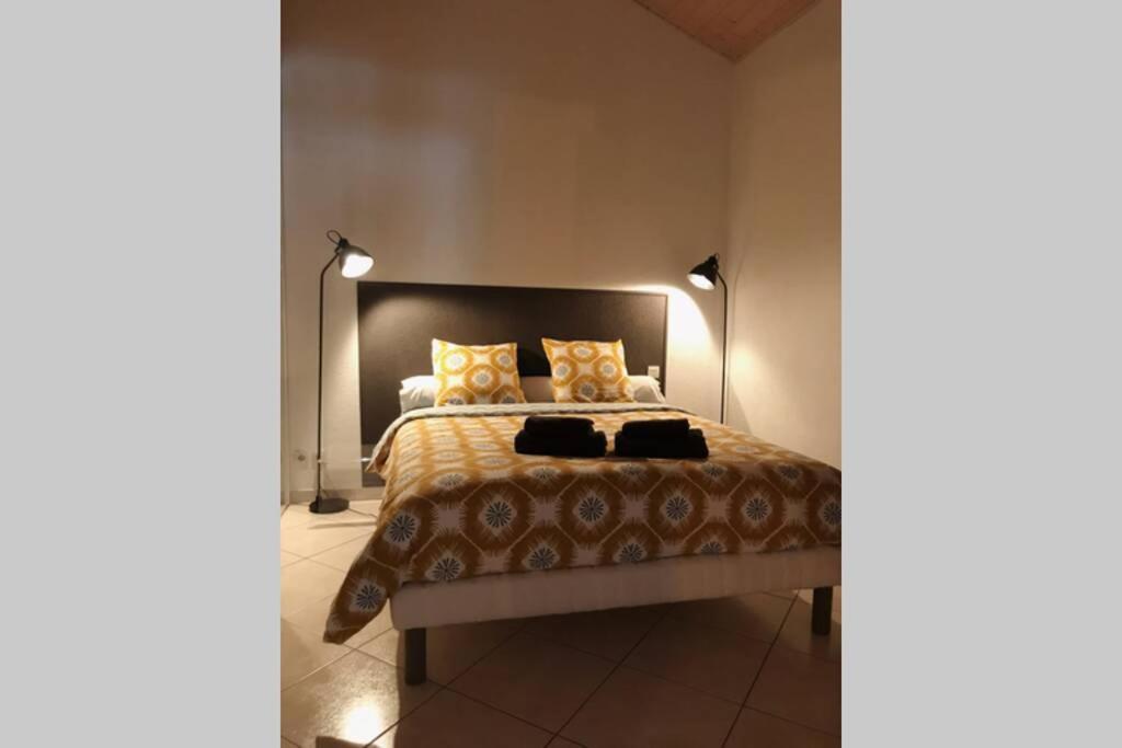 Maison entière au pied du plateau du retord 2 chambres SDB - Vouvray Ochiaz Esterno foto